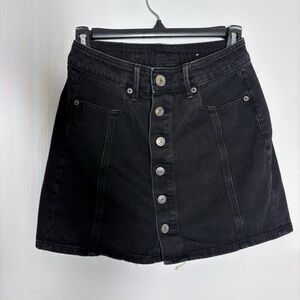 American Eagle A&E Black Denim Button-Front Mini Skirt size 0
